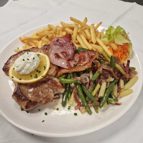 Hausgemachte Schmankerl im Kärntnerhof